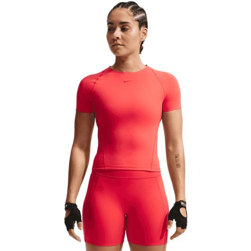 Nike Universa Dri-FIT Damen T-Shirt bei Sport Schuster München