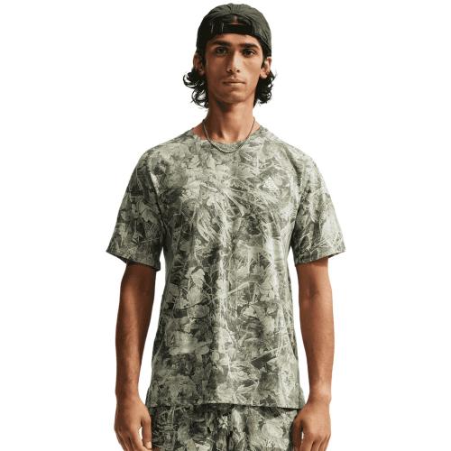Nike  ACG Solar Chase Herren Tanktop bei Sport Schuster München