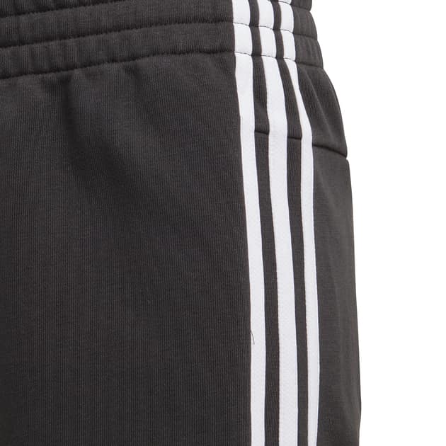 adidas YG E 3S SHORT bei Sport Schuster München
