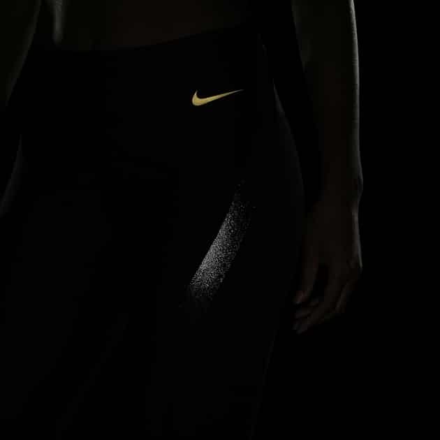 Nike W NK Icon Clash Speed 7/8 Tight bei Sport Schuster München